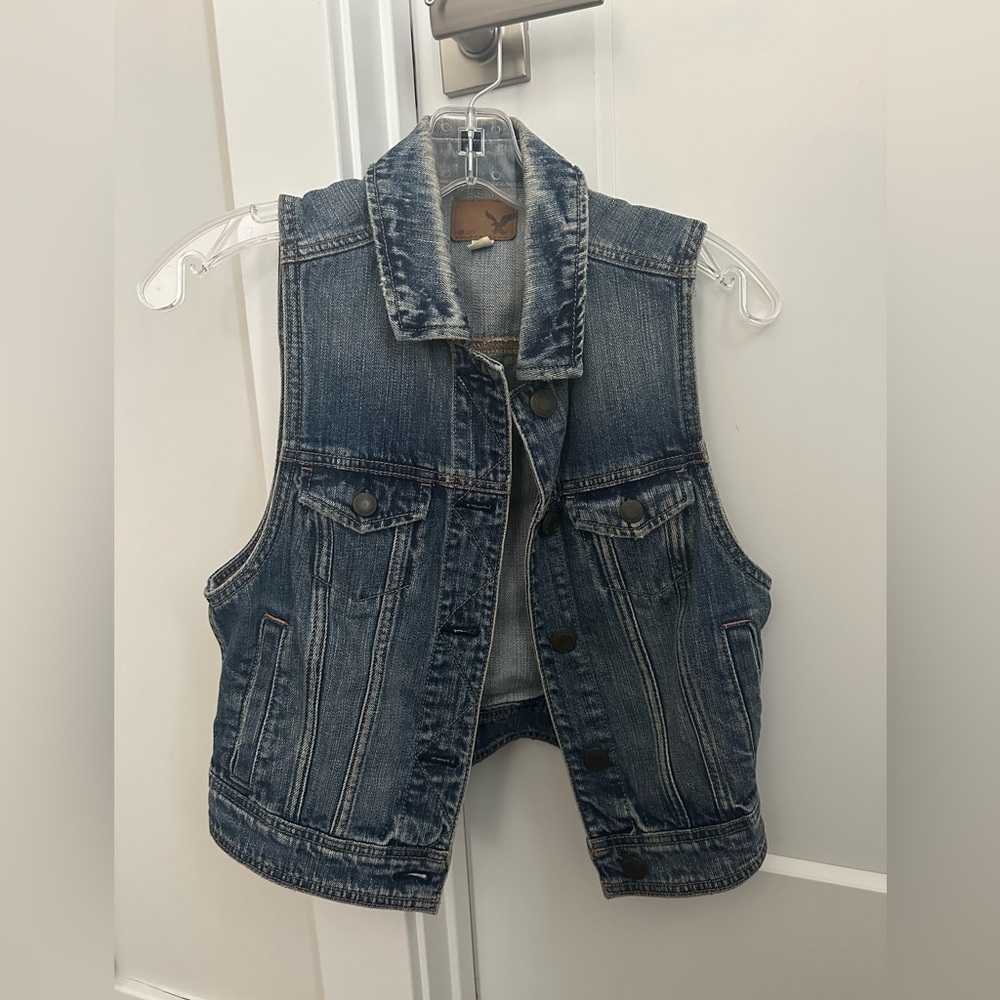 AE Denim Vest